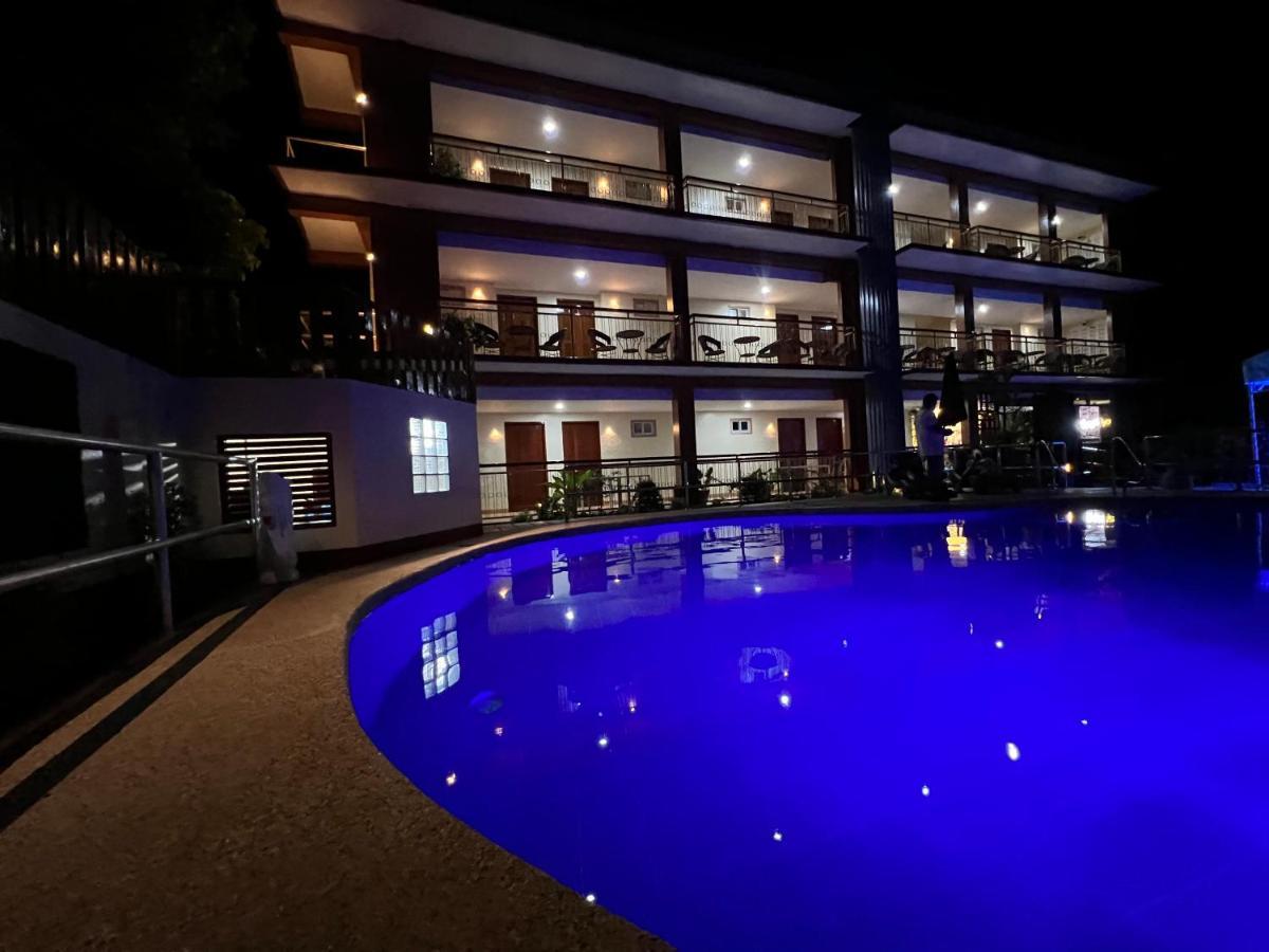 Rufana Suites Moalboal Exteriér fotografie