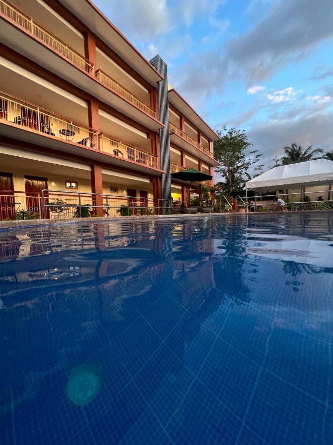 Rufana Suites Moalboal Exteriér fotografie